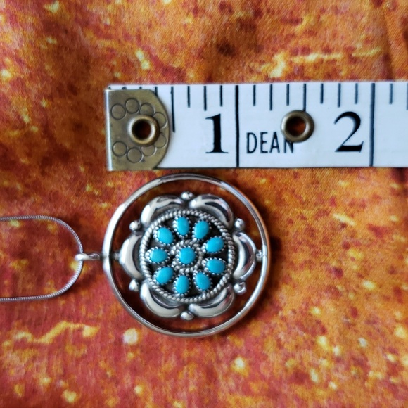 Zuni Turquoise and coral spinner - Picture 5 of 5